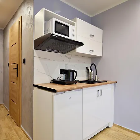 Skorochod Majewskiego 15 A * 바르샤바